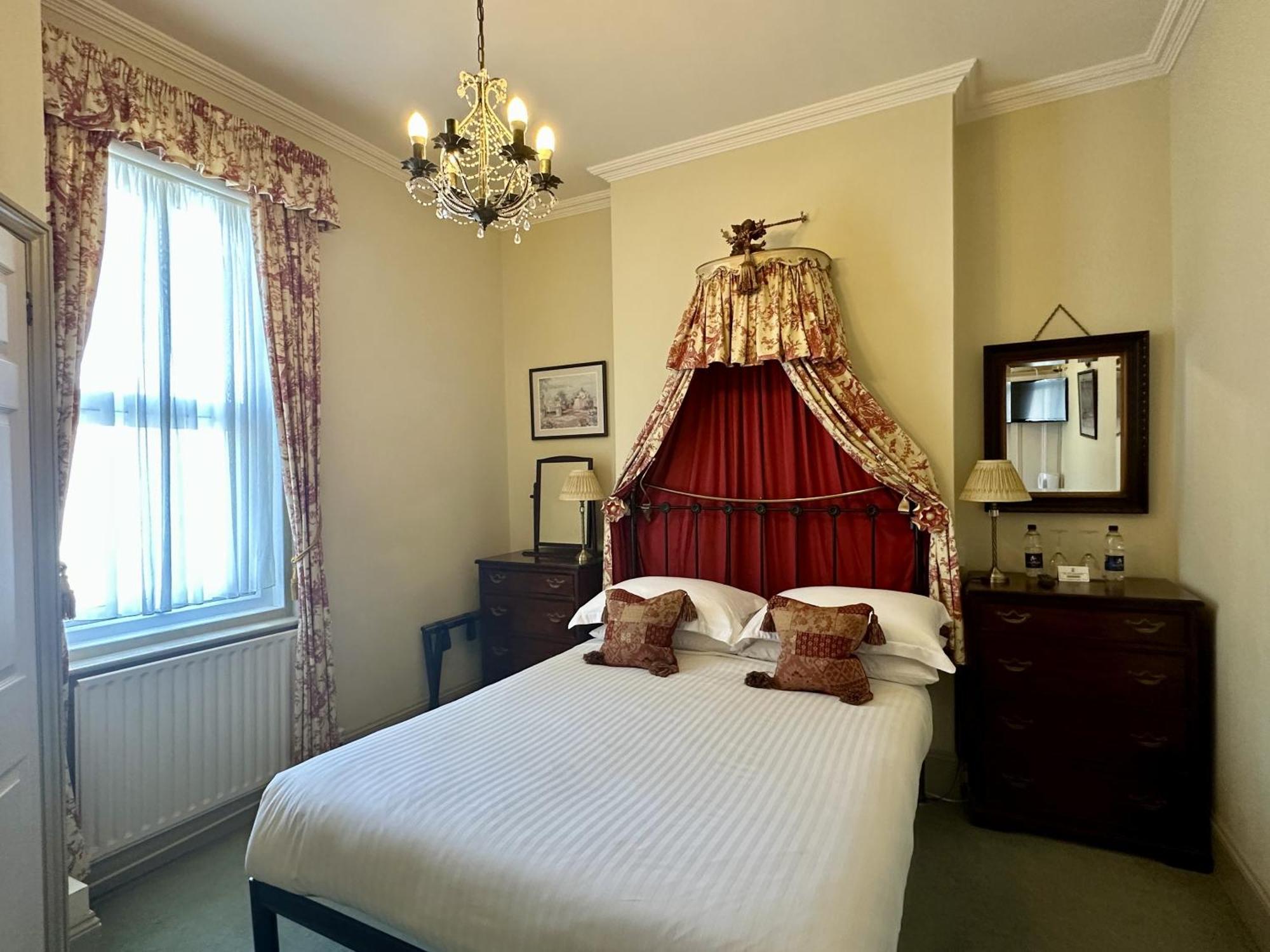 Albert & Victoria Guest House イーストボーン エクステリア 写真