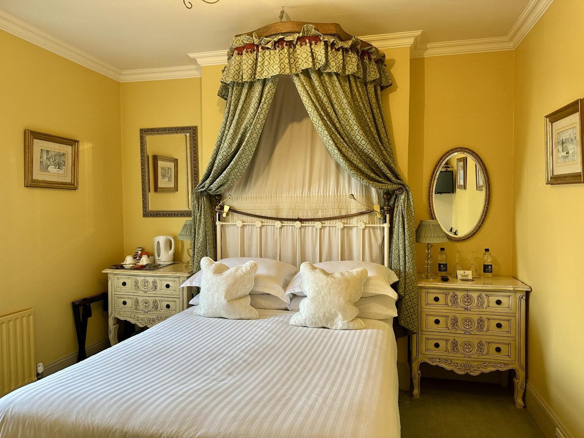 Albert & Victoria Guest House イーストボーン エクステリア 写真