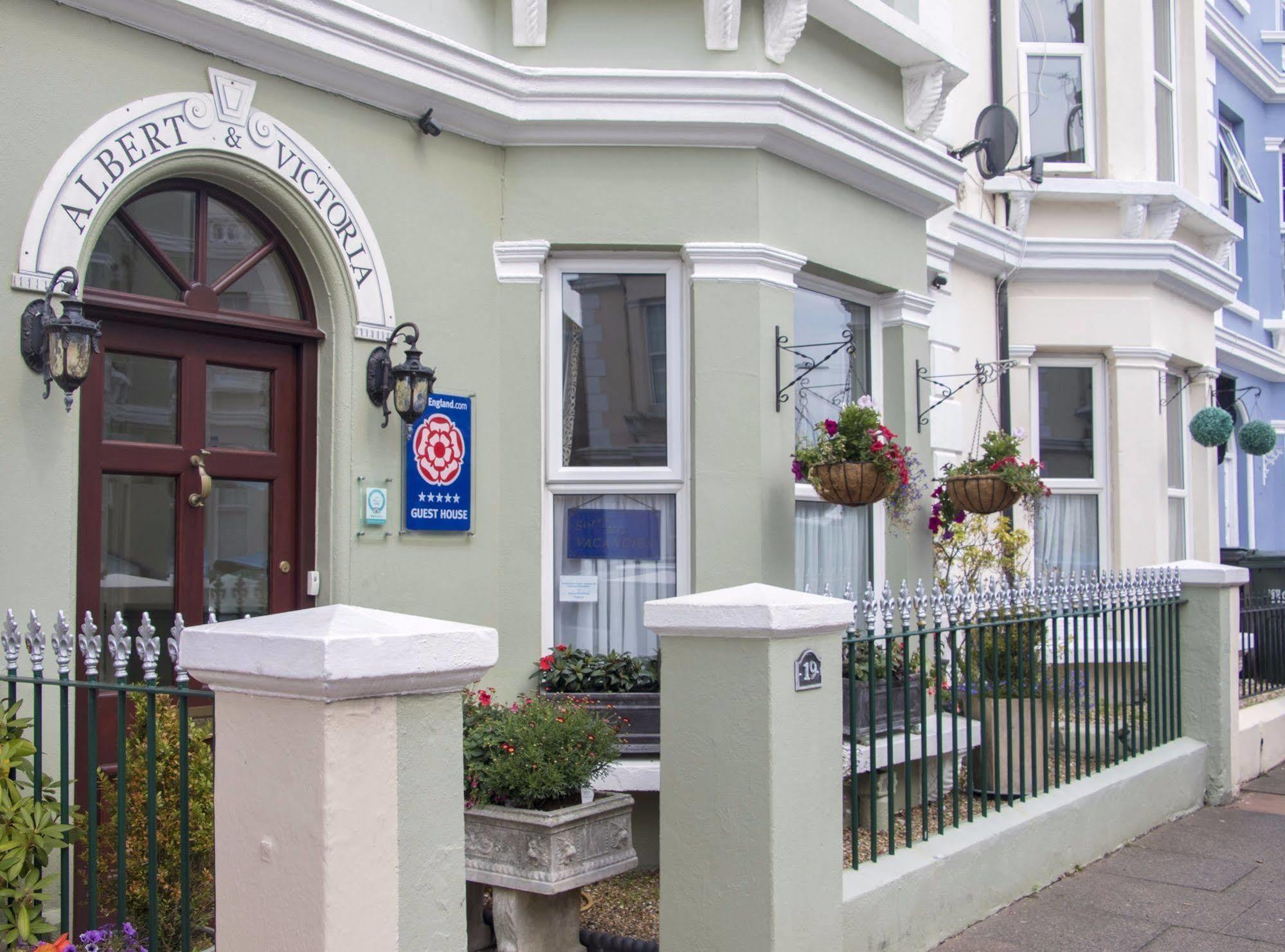 Albert & Victoria Guest House イーストボーン エクステリア 写真